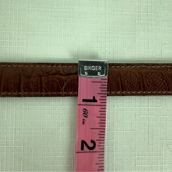 Vintage B.B. Simon Brown Alligator Print Leather Belt size Large - Picture 11 of 15